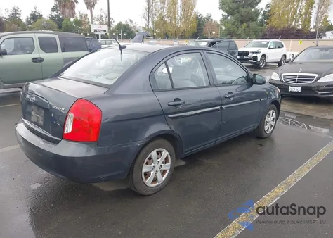 2008 Hyundai Accent Gls z USA, uszkodzony, nr VIN KMHCN46CX8U258520